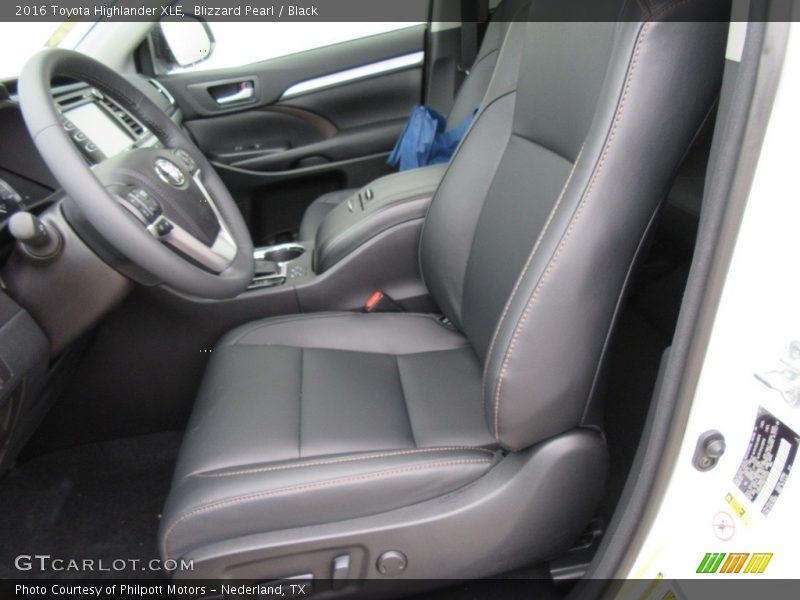 Blizzard Pearl / Black 2016 Toyota Highlander XLE