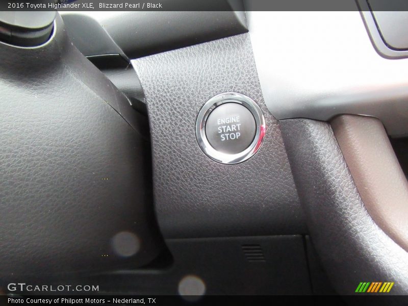 Blizzard Pearl / Black 2016 Toyota Highlander XLE