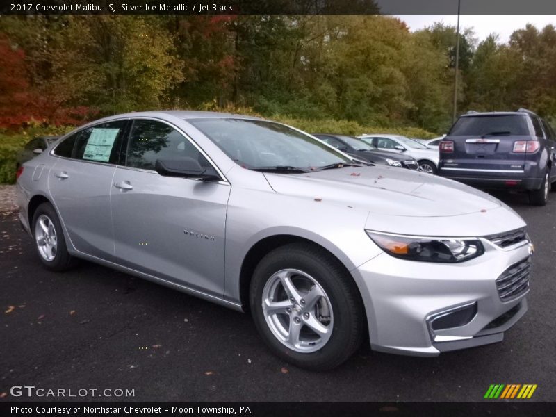 Front 3/4 View of 2017 Malibu LS