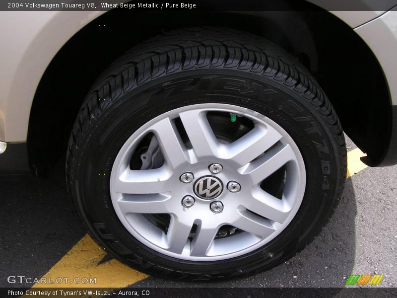 Wheat Beige Metallic / Pure Beige 2004 Volkswagen Touareg V8