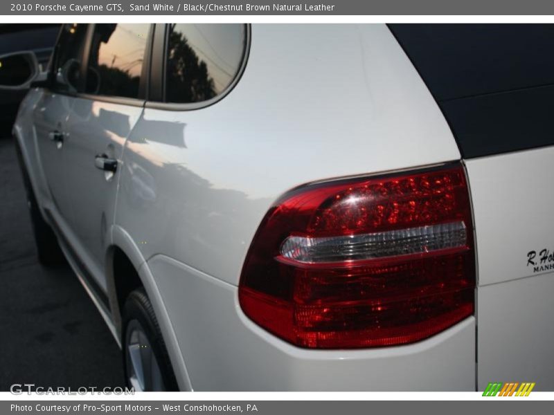 Sand White / Black/Chestnut Brown Natural Leather 2010 Porsche Cayenne GTS