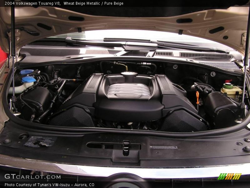 Wheat Beige Metallic / Pure Beige 2004 Volkswagen Touareg V8
