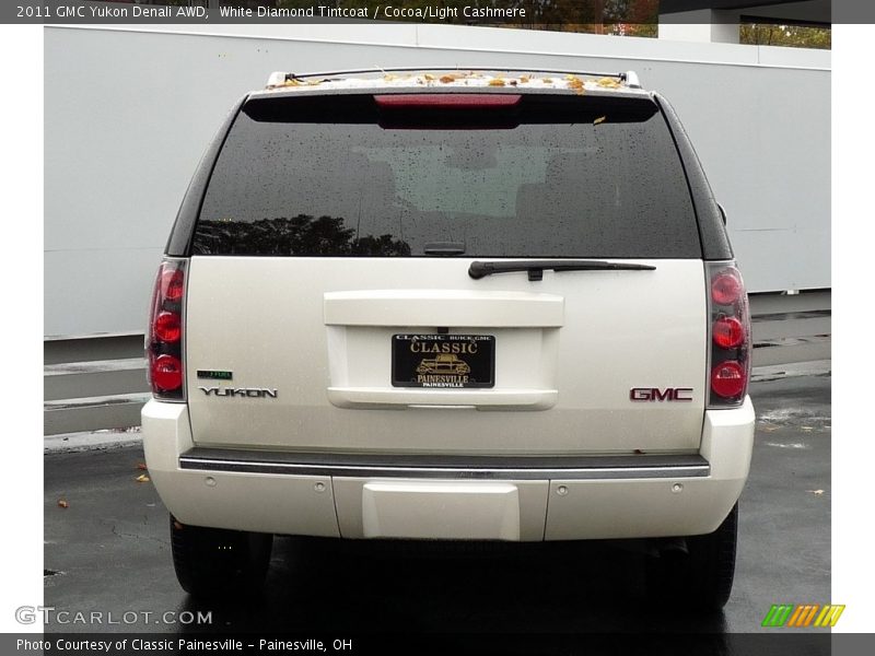 White Diamond Tintcoat / Cocoa/Light Cashmere 2011 GMC Yukon Denali AWD