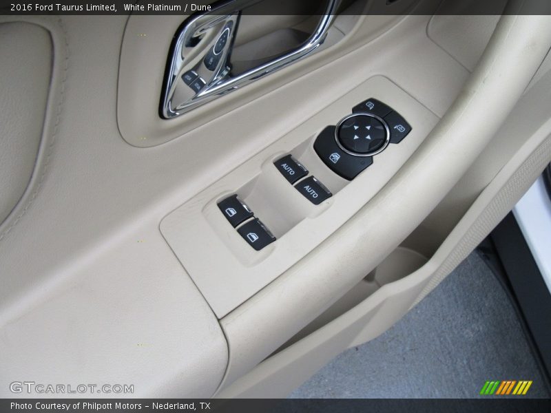 White Platinum / Dune 2016 Ford Taurus Limited