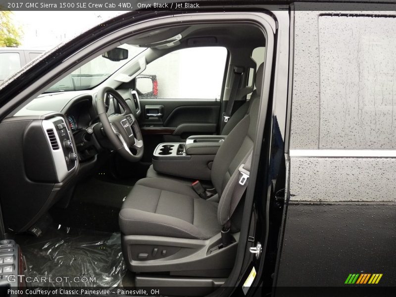 Front Seat of 2017 Sierra 1500 SLE Crew Cab 4WD