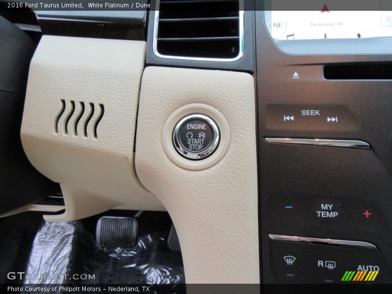 White Platinum / Dune 2016 Ford Taurus Limited