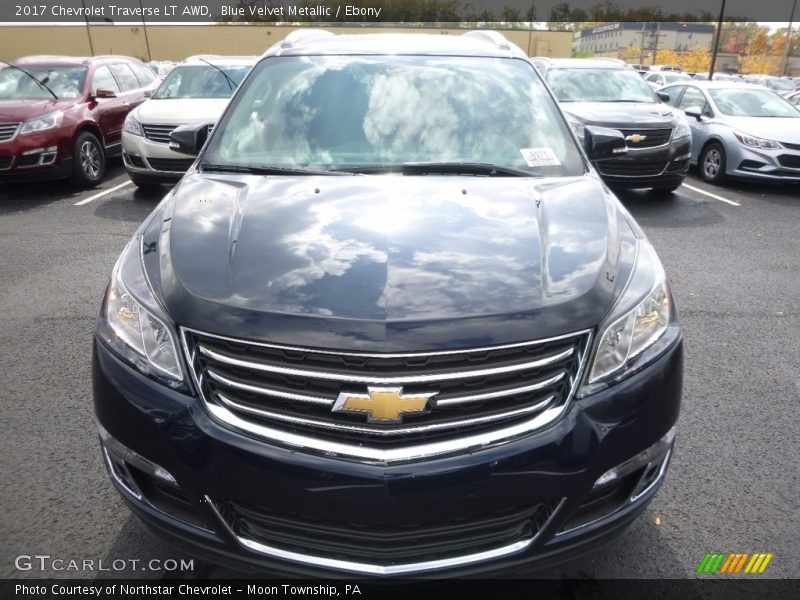 Blue Velvet Metallic / Ebony 2017 Chevrolet Traverse LT AWD