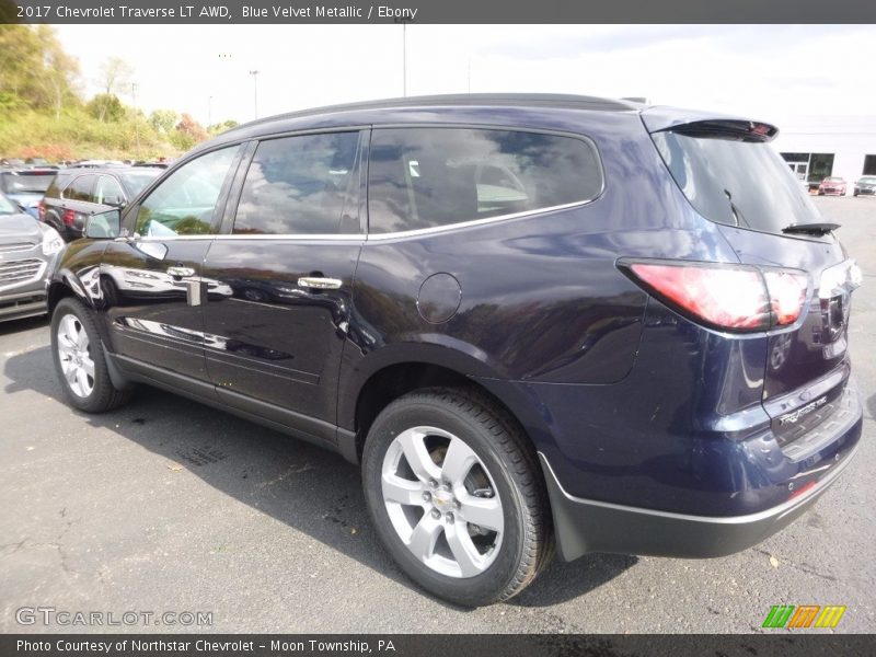 Blue Velvet Metallic / Ebony 2017 Chevrolet Traverse LT AWD