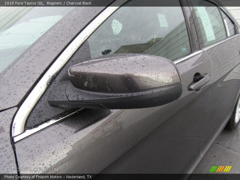 Magnetic / Charcoal Black 2016 Ford Taurus SEL