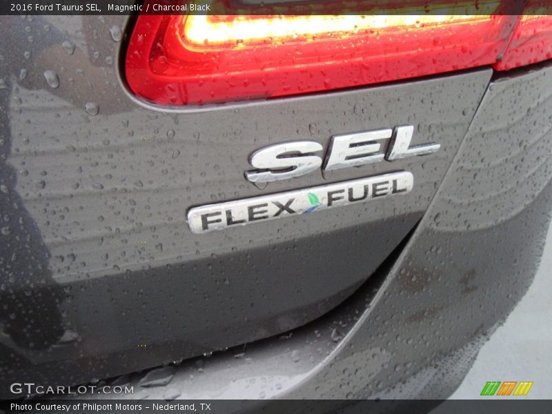 Magnetic / Charcoal Black 2016 Ford Taurus SEL