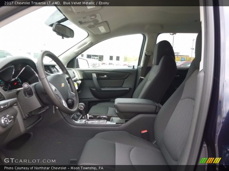 Blue Velvet Metallic / Ebony 2017 Chevrolet Traverse LT AWD