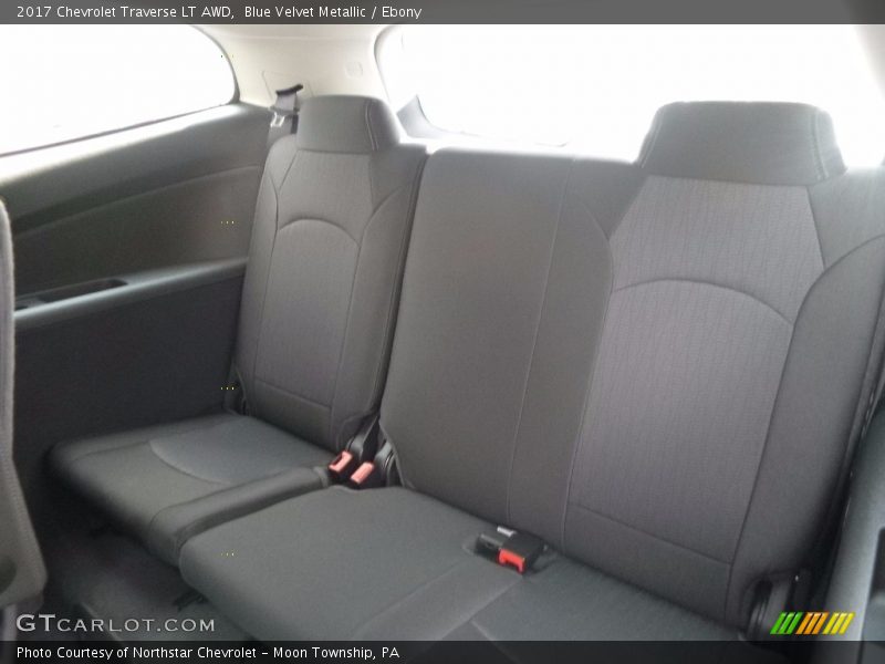 Blue Velvet Metallic / Ebony 2017 Chevrolet Traverse LT AWD