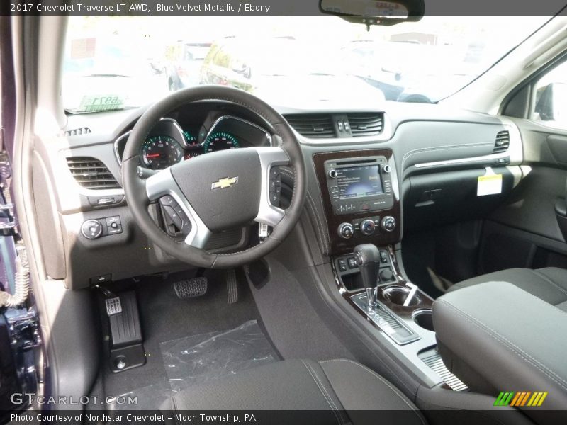 Blue Velvet Metallic / Ebony 2017 Chevrolet Traverse LT AWD