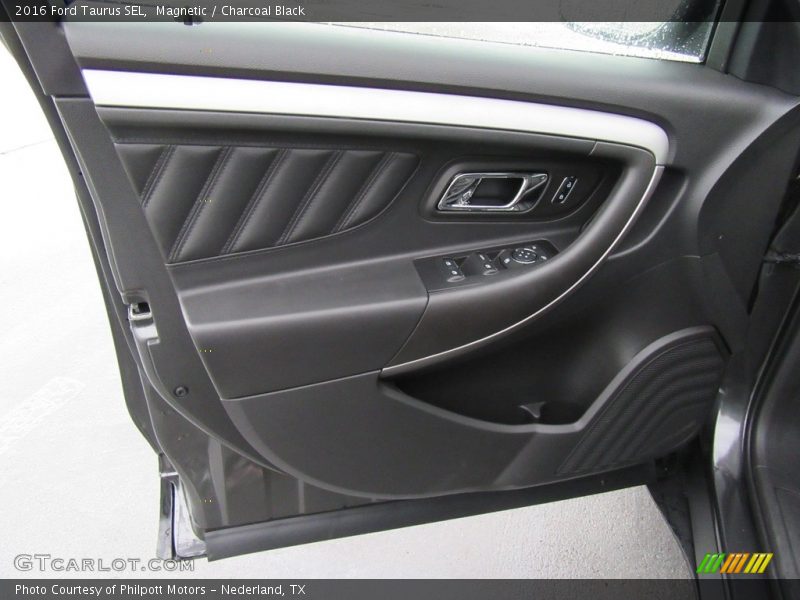 Magnetic / Charcoal Black 2016 Ford Taurus SEL