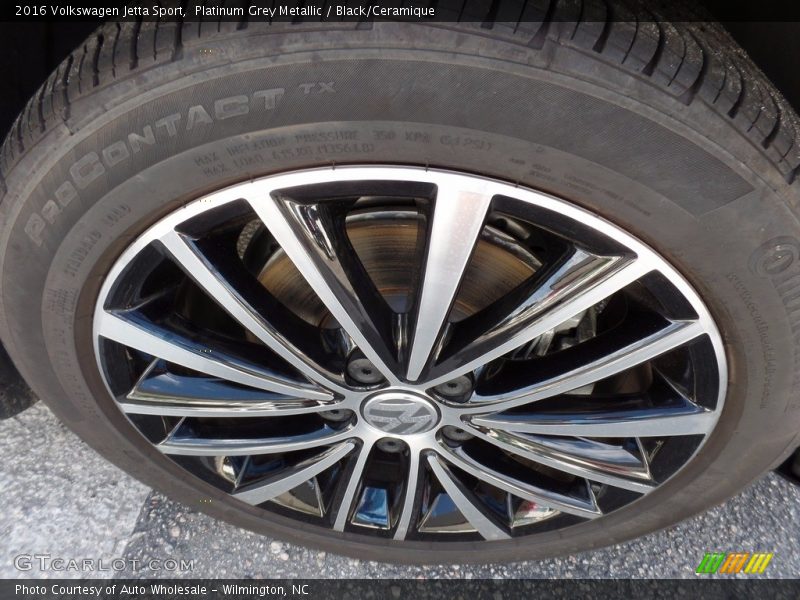 Platinum Grey Metallic / Black/Ceramique 2016 Volkswagen Jetta Sport