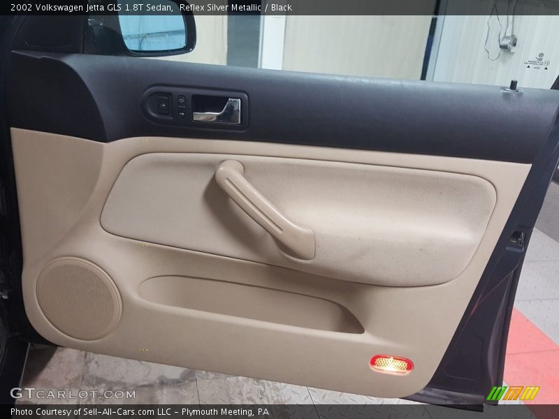 Reflex Silver Metallic / Black 2002 Volkswagen Jetta GLS 1.8T Sedan