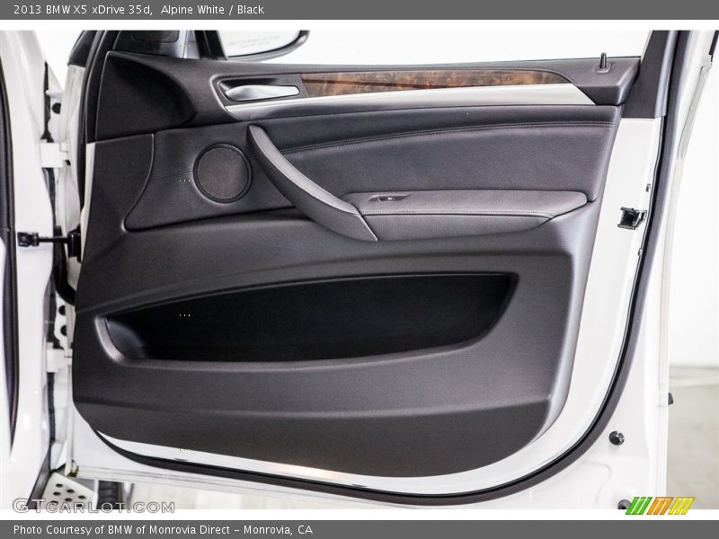 Alpine White / Black 2013 BMW X5 xDrive 35d
