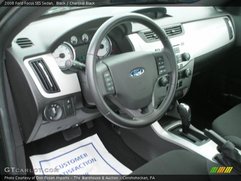 Black / Charcoal Black 2008 Ford Focus SES Sedan