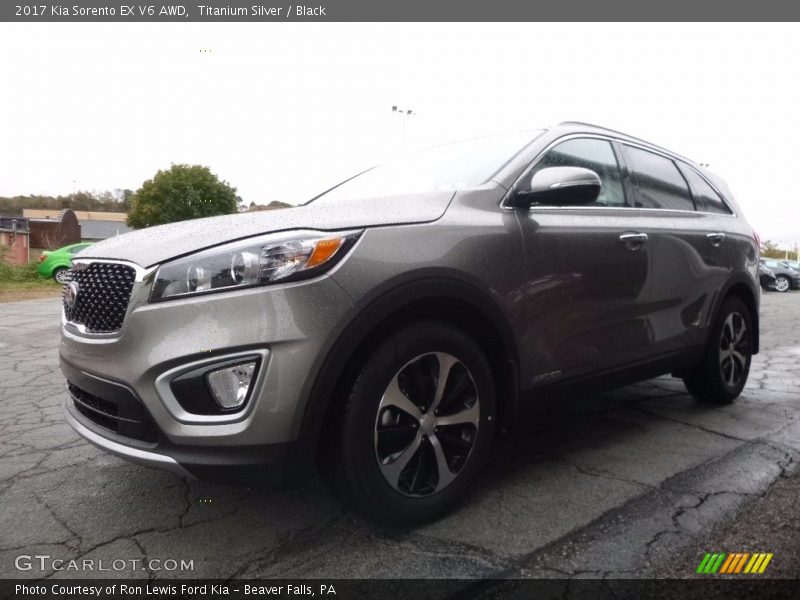 Titanium Silver / Black 2017 Kia Sorento EX V6 AWD