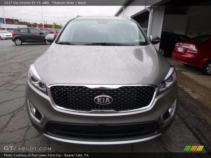 Titanium Silver / Black 2017 Kia Sorento EX V6 AWD