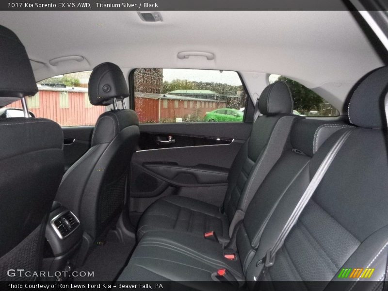 Rear Seat of 2017 Sorento EX V6 AWD