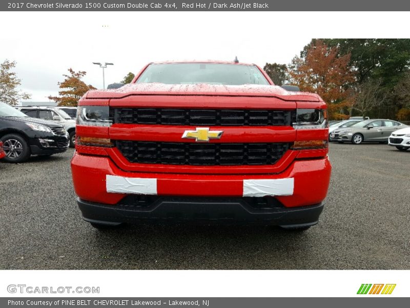 Red Hot / Dark Ash/Jet Black 2017 Chevrolet Silverado 1500 Custom Double Cab 4x4