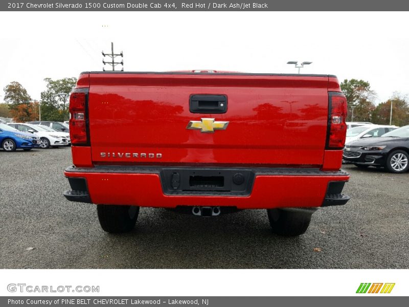 Red Hot / Dark Ash/Jet Black 2017 Chevrolet Silverado 1500 Custom Double Cab 4x4