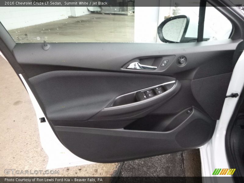 Summit White / Jet Black 2016 Chevrolet Cruze LT Sedan