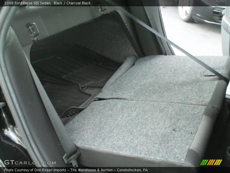 Black / Charcoal Black 2008 Ford Focus SES Sedan