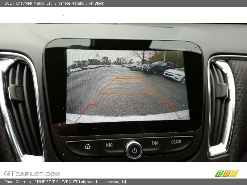 Silver Ice Metallic / Jet Black 2017 Chevrolet Malibu LT