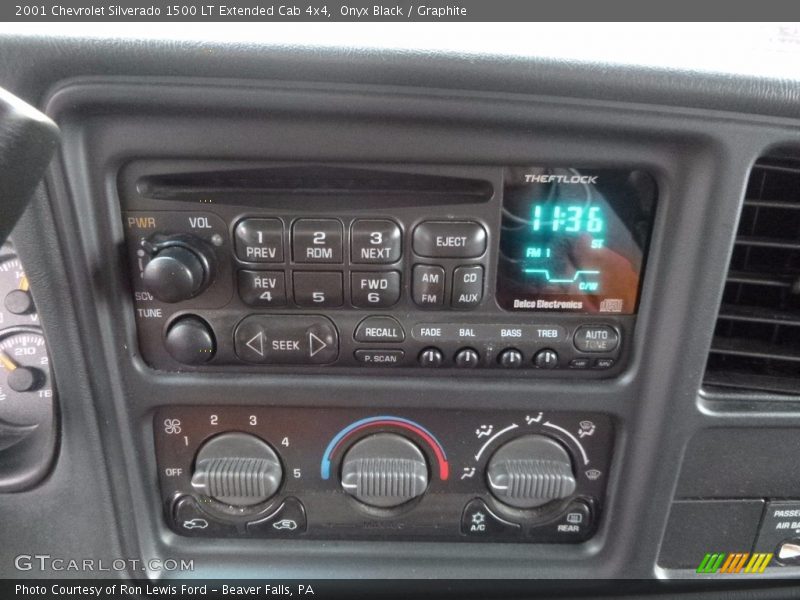 Onyx Black / Graphite 2001 Chevrolet Silverado 1500 LT Extended Cab 4x4