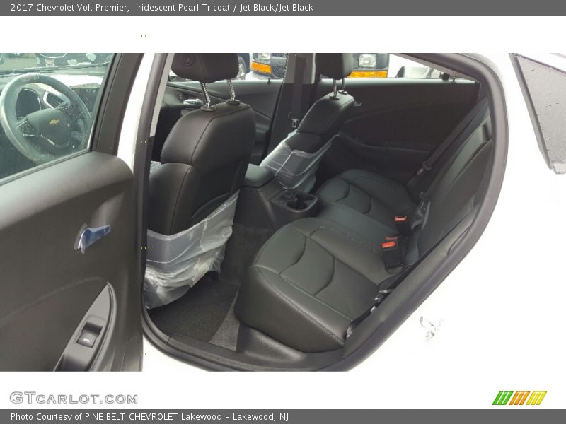 Iridescent Pearl Tricoat / Jet Black/Jet Black 2017 Chevrolet Volt Premier