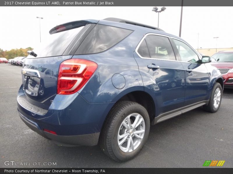 Patriot Blue Metallic / Jet Black 2017 Chevrolet Equinox LT AWD