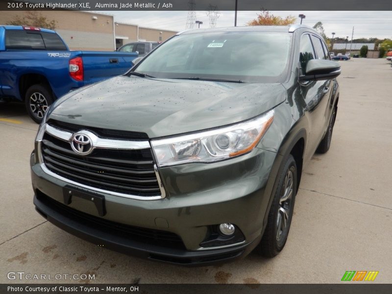 Alumina Jade Metallic / Ash 2016 Toyota Highlander XLE