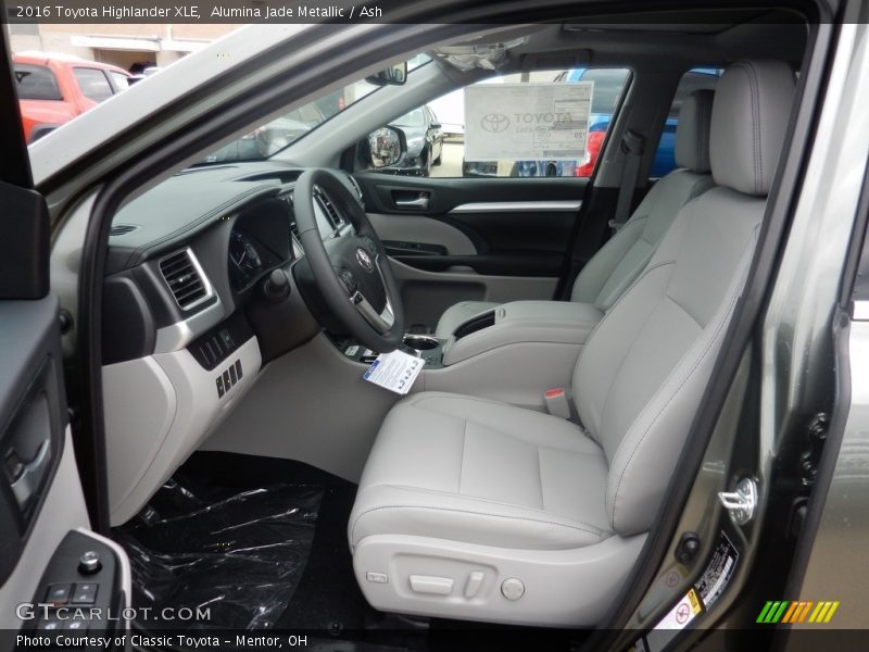 Alumina Jade Metallic / Ash 2016 Toyota Highlander XLE