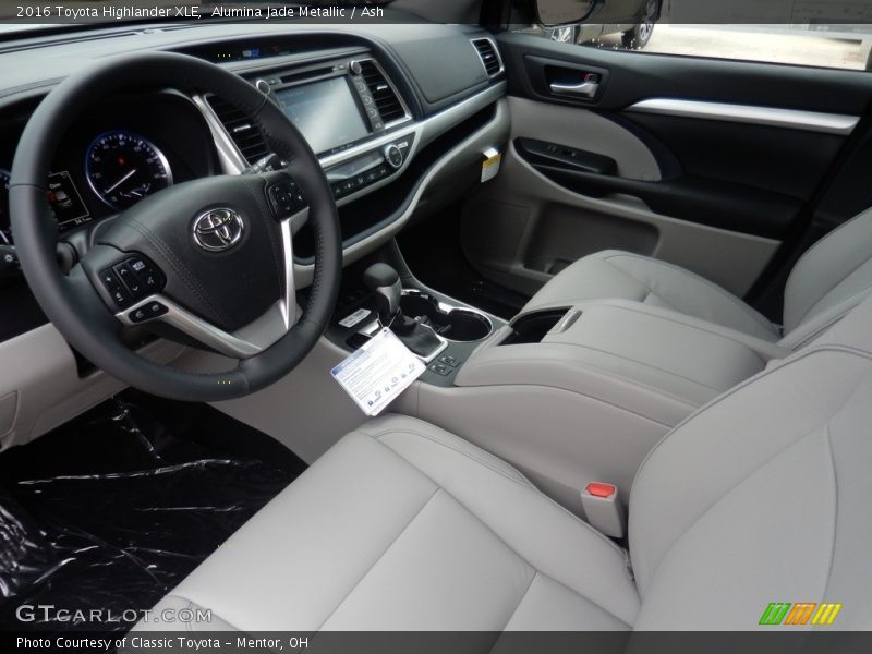 Alumina Jade Metallic / Ash 2016 Toyota Highlander XLE
