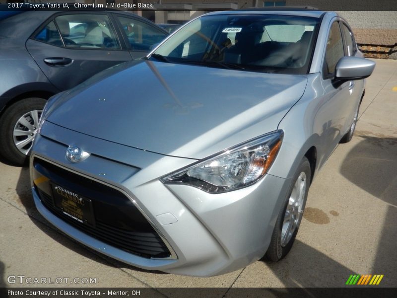 Chromium / Mid-Blue Black 2017 Toyota Yaris iA