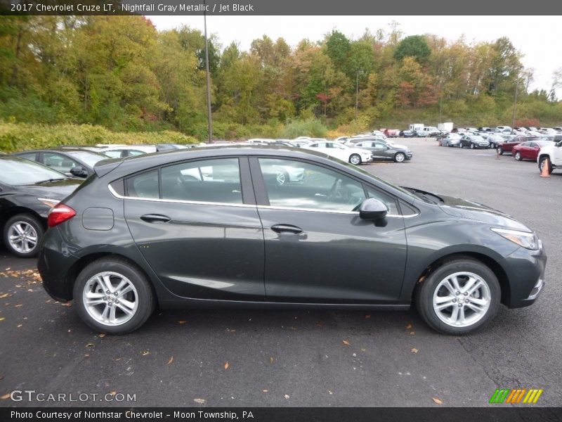 Nightfall Gray Metallic / Jet Black 2017 Chevrolet Cruze LT