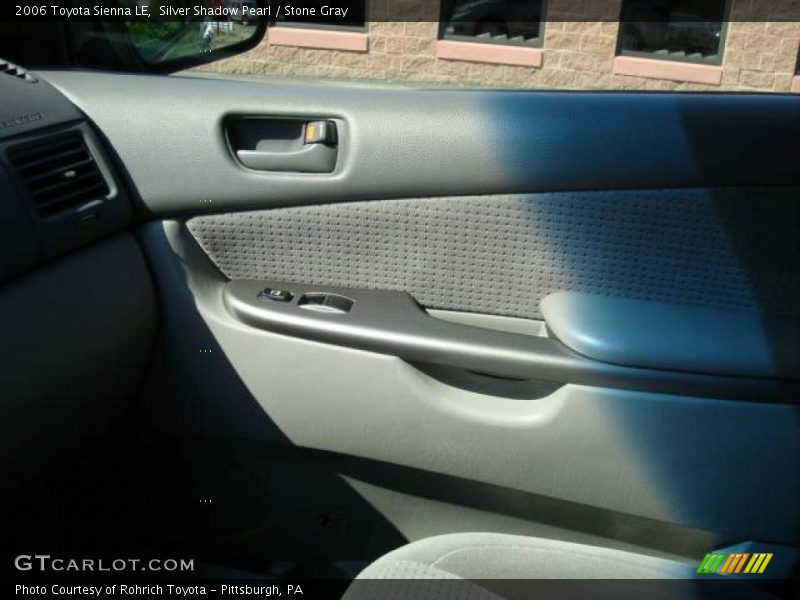 Silver Shadow Pearl / Stone Gray 2006 Toyota Sienna LE