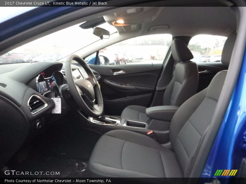 Kinetic Blue Metallic / Jet Black 2017 Chevrolet Cruze LT