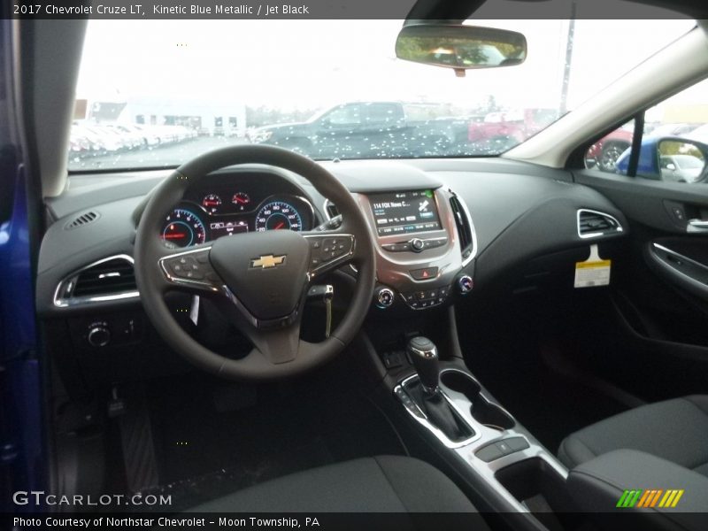 Kinetic Blue Metallic / Jet Black 2017 Chevrolet Cruze LT