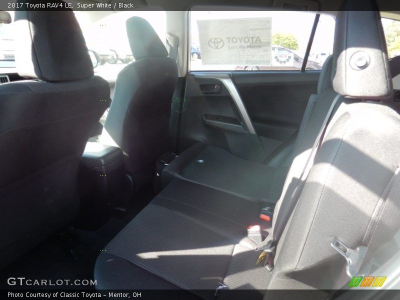 Super White / Black 2017 Toyota RAV4 LE
