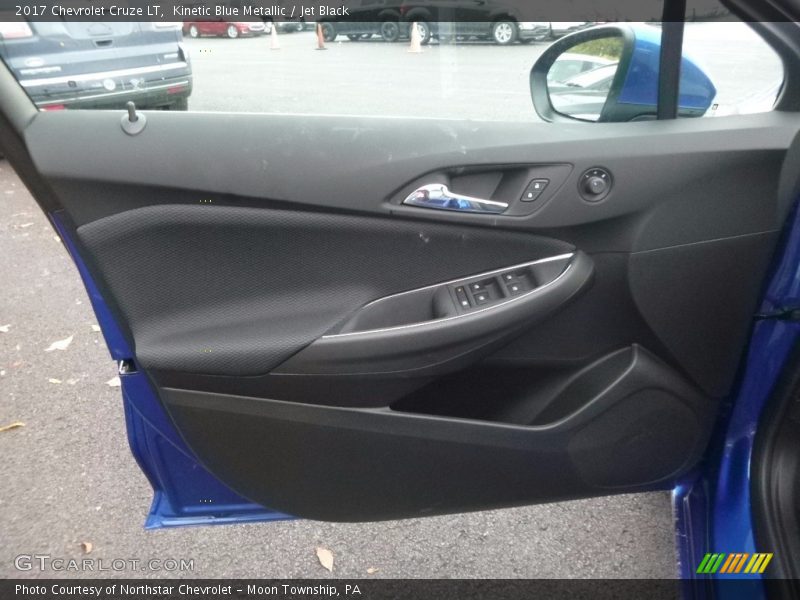Kinetic Blue Metallic / Jet Black 2017 Chevrolet Cruze LT