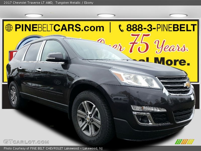 Tungsten Metallic / Ebony 2017 Chevrolet Traverse LT AWD