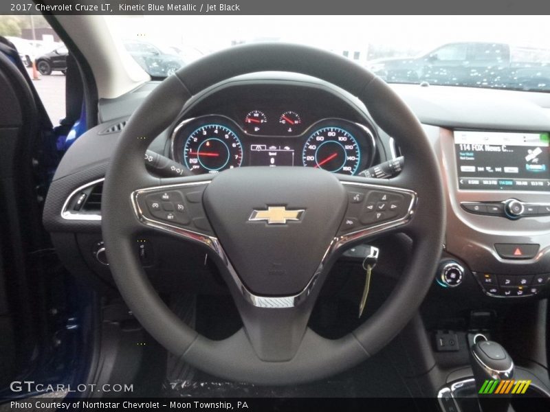 Kinetic Blue Metallic / Jet Black 2017 Chevrolet Cruze LT