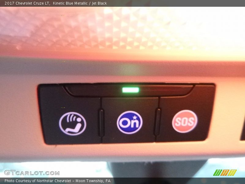 Kinetic Blue Metallic / Jet Black 2017 Chevrolet Cruze LT