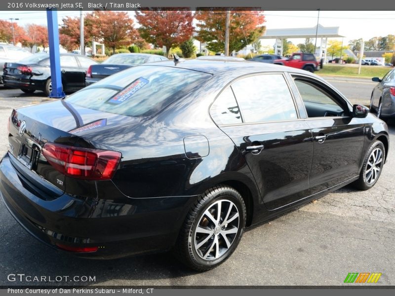 Black / Titan Black 2016 Volkswagen Jetta SE