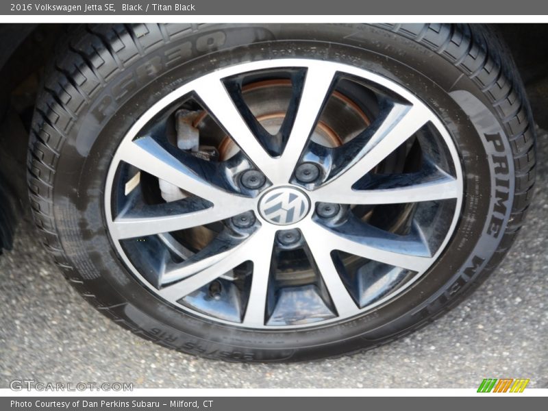 Black / Titan Black 2016 Volkswagen Jetta SE