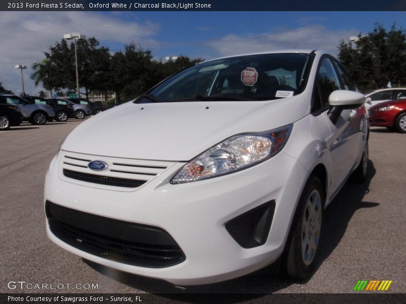 Oxford White / Charcoal Black/Light Stone 2013 Ford Fiesta S Sedan