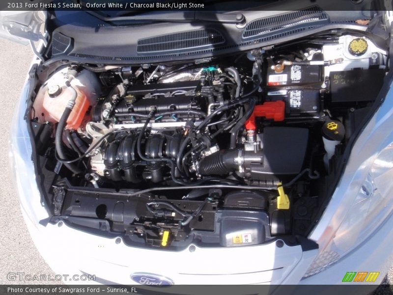 Oxford White / Charcoal Black/Light Stone 2013 Ford Fiesta S Sedan